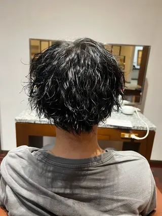 ミディアム 矢藤 豪晃のヘアスタイル