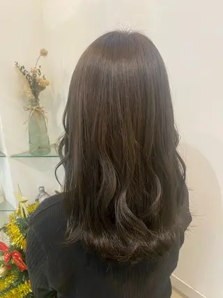カラー 前畑 陽菜乃のヘアスタイル