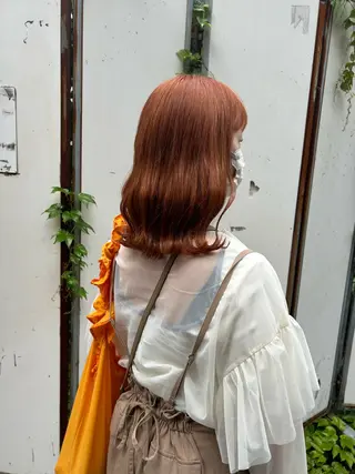 セミロング カラー 吉村 夏椰のヘアスタイル