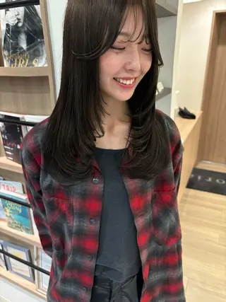 セミロング モテ髪🫧赤み消し カラー表参道きょうこのヘアスタイル