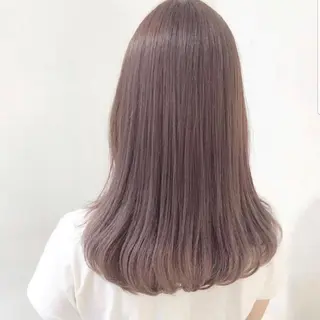 ミディアム カラー 艶髪/オリーブ系/ 肌が綺麗に見えるお色のヘアスタイル