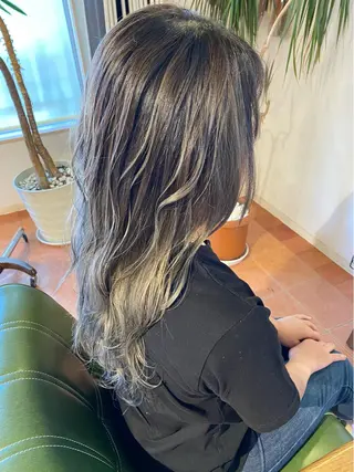 ロング カラー 石井 佑樹のヘアスタイル