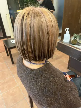 ショート カラー 水野 真伽のヘアスタイル
