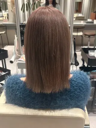 カラー ミツエダ チヒロのヘアスタイル