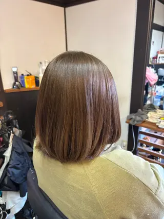 ミディアム カラー 山本 あやめ子のヘアスタイル