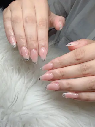 ネイル Lee Nailsのネイルデザイン
