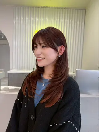 ロング 澤石 陸舞のヘアスタイル