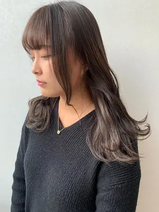 セミロング カラー 透明感♡︎♡︎ 佐々木早苗のヘアスタイル