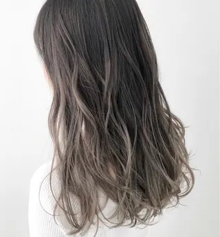 ロング naomi (夜間営業受付中★)のヘアスタイル