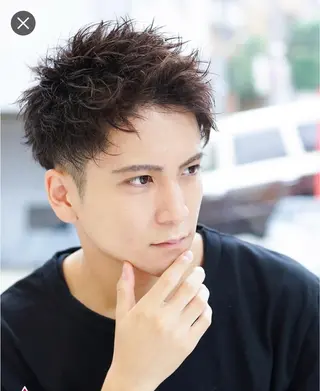 ショート KUTSUKAKE YUTOのヘアスタイル