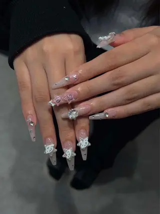 ネイル Julli NailStudioのネイルデザイン