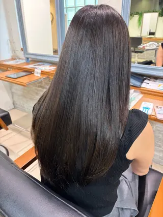 カラー ホナミ🤎艶カラー/ アレンジ/縮毛矯正のヘアスタイル
