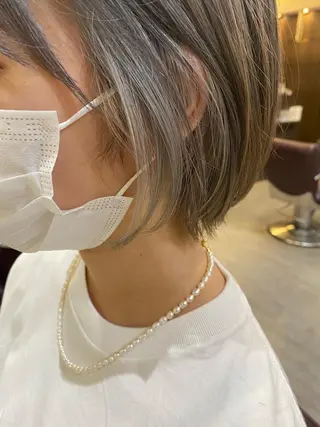 ショート カラー パーマ ヘアアレンジ メンズ キッズ ネイル mana 暖色カラーカットのヘアスタイル