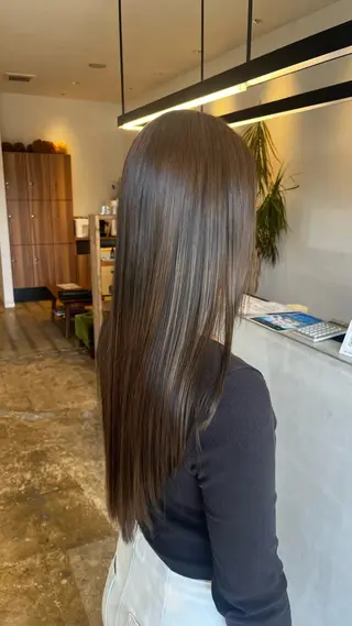 ロング カラー 坂下 かのんのヘアスタイル