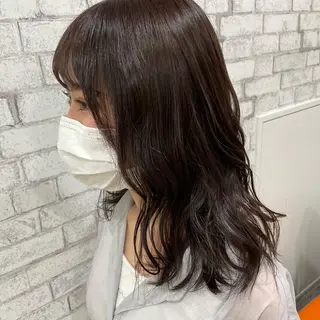 セミロング カラー 🍮中山詩乃🍮顔 まわりデザイン◎のヘアスタイル