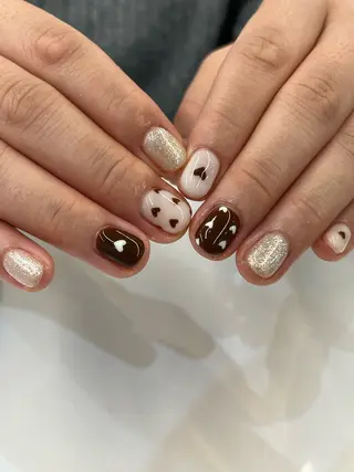 ネイル 👑 pool SAKI 👑のネイルデザイン