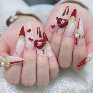 ネイル Queens テイのネイルデザイン