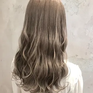 ロング カラー 栗原 瑠世のヘアスタイル