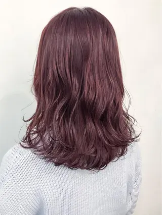 ミディアム カラー ヘアアレンジ 伊藤  穂南のヘアスタイル