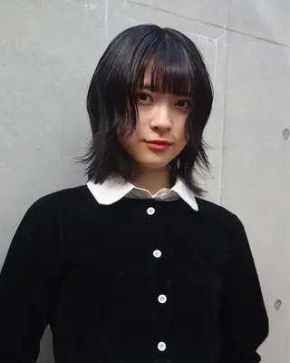 ミディアム カラー レイヤー/ブリーチ iwamiya岩見谷のヘアスタイル