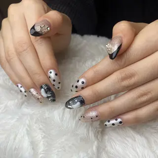 ミディアム coconoix 🍊mizukiのネイルデザイン