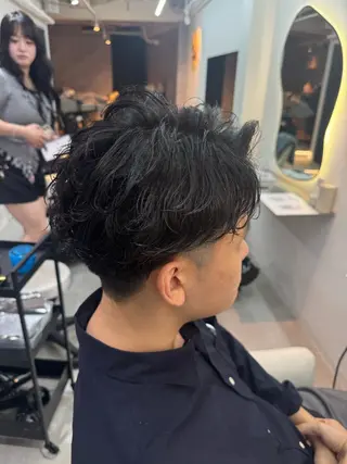 ミディアム パーマ メンズ 【メンズ特化】池袋 韓国スタイル飯塚のヘアスタイル
