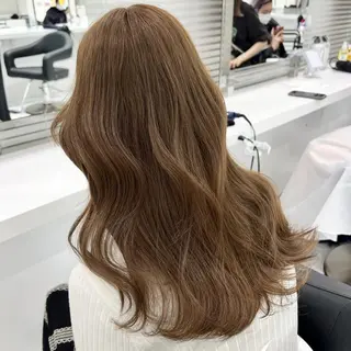 カラー ナチュラル可愛い◎ 推しカラー🤍池袋のヘアスタイル