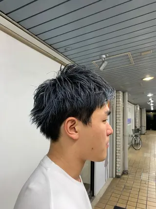 ショート カラー 中村 靖彬のヘアスタイル