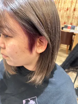 ミディアム コジマ ツムギのヘアスタイル