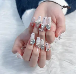 ネイル Hin Hana Nailのネイルデザイン