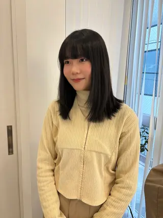 ミディアム カラー レイヤーカット🎀 kanaのヘアスタイル