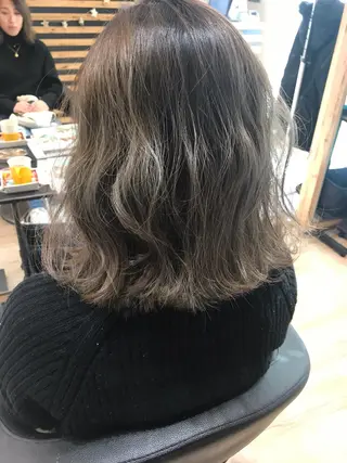 ショート カラー 大久保 隆蔵のヘアスタイル