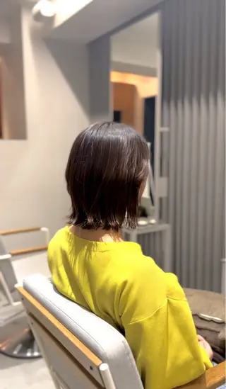 ショート バタフライレイヤー/ ニシトモユキのヘアスタイル