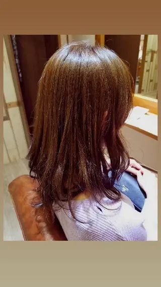 セミロング カラー 松江 幸世のヘアスタイル
