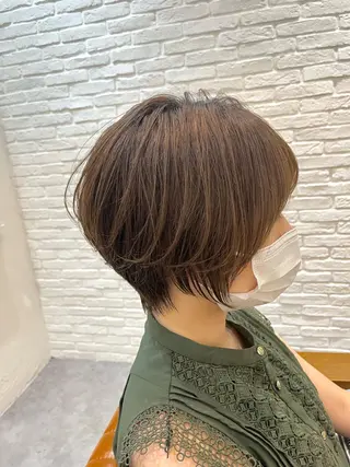 ショート カラー 襟足でお悩みの方✂︎ くびれ職人ハシモトのヘアスタイル