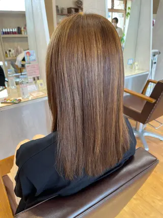 セミロング 梶谷 和希のヘアスタイル