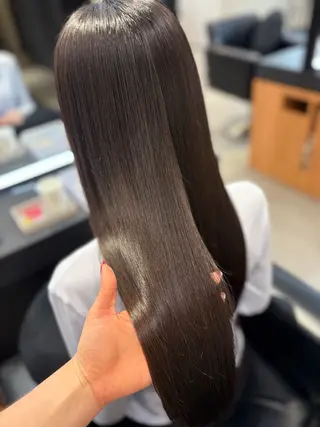 ロング 髪質改善・水素カラー ARIA（ému）のヘアスタイル
