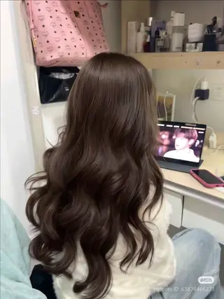 ロング カラー 韓国っぽ×透け感🪽 Fumi 🤍のヘアスタイル