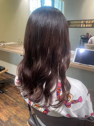 ロング 山口 里莉のヘアスタイル