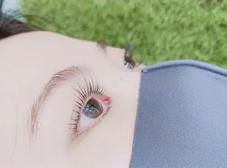 マツエク・マツパ melca. Amiのヘアスタイル