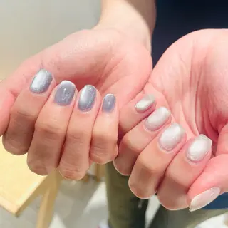 ネイル Rika🌼 シンプル•マグネットのネイルデザイン