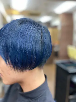 カラー masa ディレクターのヘアスタイル