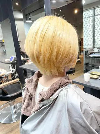 ショート カラーブリーチ特化 石原勇希のヘアスタイル