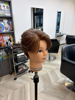 カラー 解良 亜友翔のヘアスタイル