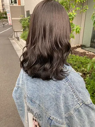 ミディアム ✨色持ちの良い艶 カラー✨蟹江真世のヘアスタイル