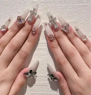 ネイル D-BEAUTY Nailsalonのネイルデザイン