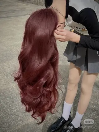 ロング カラー ヘアアレンジ ♥️渋谷の赤髪 トップ/らいる♥️のヘアスタイル