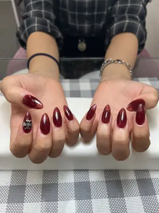 ネイル Tagi Nail 銀座店のネイルデザイン