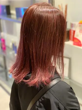 ミディアム カラー LUXBE LUCEのヘアスタイル