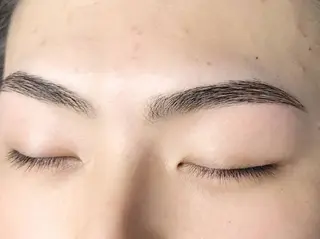 メンズ アイブロウ THE BROW新宿 KONNOの眉毛・アイブロウイメージ